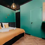 Apartman 1-bedroom With Parking, Netflix And High-speed Wi-fi Bordeaux