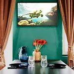 1-bedroom With Parking, Netflix And High-speed Wi-fi Apartman *