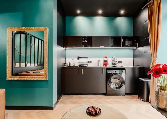 Apartment 1-bedroom With Parking, Netflix And High-speed Wi-fi Bordeaux